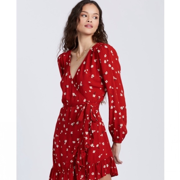 🔥🔥BILLABONG - LOVIN YOU LONG SLEEVE WRAP DRESS🔥🔥 - Picture 5 of 9